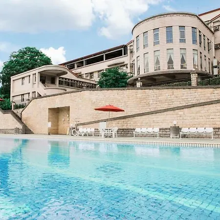 San Yu Health Center Apartment